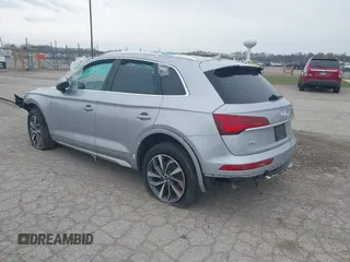 2022 Audi Q5 S line Premium Plus with VIN WA1EAAFY5N2058178, listed as a IAAI auction lot 40869433 with 21,931 mi miles. Bid and sale history available at carsss.com. Image 3.