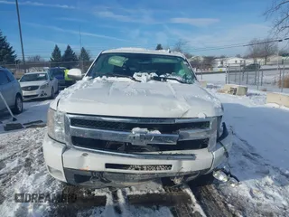 2011 Chevrolet Silverado 1500 LTZ with VIN 3GCPKTE30BG290378, listed as a IAAI auction lot 41357022 with 122,453 mi miles and . Bid and sale history available at DreamBid. Image 12.