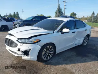 2020 Ford Fusion SE z VIN 3FA6P0T93LR247572, wystawiony jako IAAI lot #40481880 z przebiegiem 59 141 mil mil oraz . Historia ofert i sprzedaży dostępna na DreamBid. Obrazek 17.