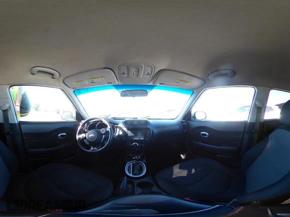 2018 Kia Soul + with VIN KNDJP3A50J7603244, listed as a IAAI auction lot 41670375 with 121,528 mi miles. Bid and sale history available at carsss.com. Image 18.