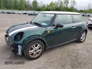 2012 MINI Hardtop с VIN WMWSU3C51CT259005, выставлен на аукционе Copart как лот 60710015 с пробегом 84 218 миль миль и Списание • Salvage title. История ставок и продаж доступна на DreamBid. Изображение 1.
