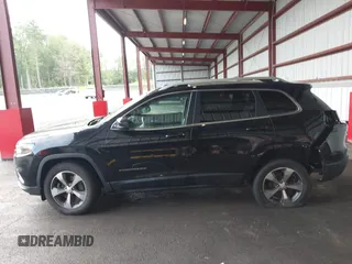 2019 Jeep Cherokee Limited with VIN 1C4PJMDX7KD137829, listed as a IAAI auction lot 42437417 with 143,214 mi miles and . Bid and sale history available at DreamBid. Image 14.