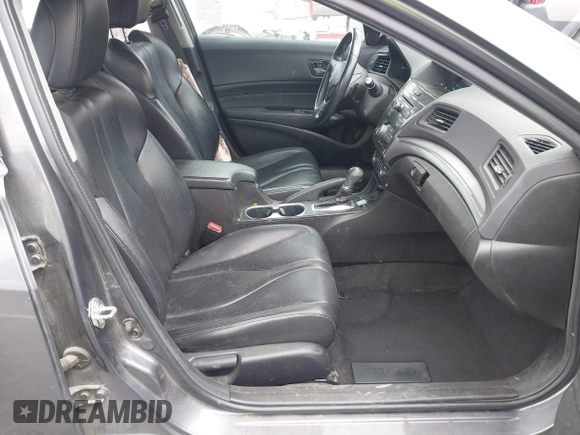 2019 Acura ILX with VIN 19UDE2F35KA000848, listed as a IAAI auction lot 41895680 with 97,050 mi miles. Bid and sale history available at carsss.com. Image 5.