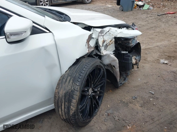 2018 Nissan Altima 2.5 SV with VIN 1N4AL3AP9JC150008, listed as a IAAI auction lot 41481389 with 104,796 mi miles. Bid and sale history available at carsss.com. Image 12.