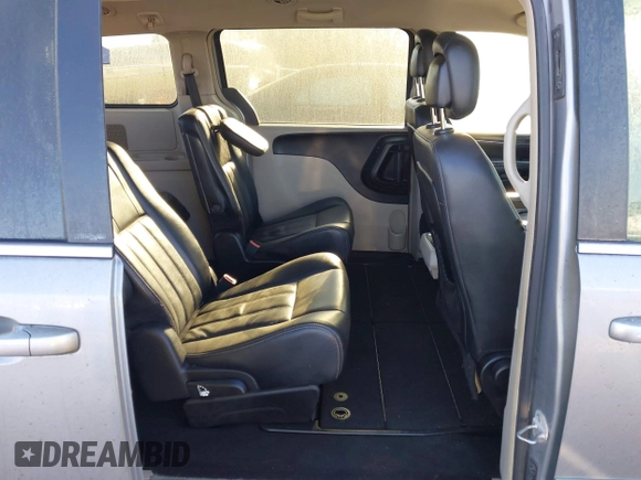 2013 Chrysler Town & Country Touring with VIN 2C4RC1BG9DR721542, listed as a IAAI auction lot 41845146 with 269,088 mi miles. Bid and sale history available at carsss.com. Image 8.