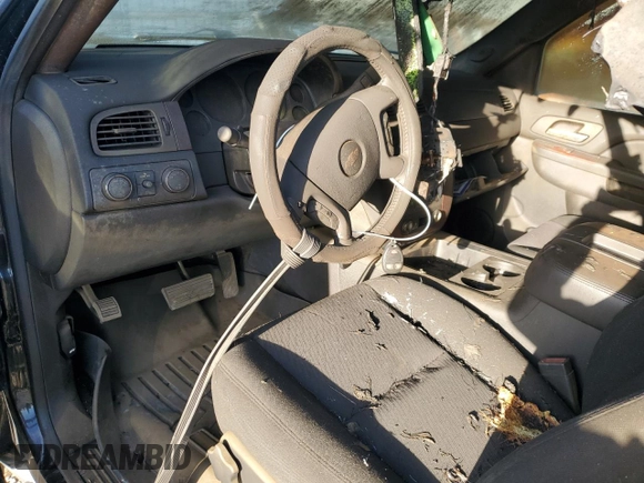 2010 Chevrolet Avalanche LS with VIN 3GNVKEE07AG231732, listed as a Copart auction lot 44714285 with Not provided miles and Salvage title. Bid and sale history available at DreamBid. Image 8.