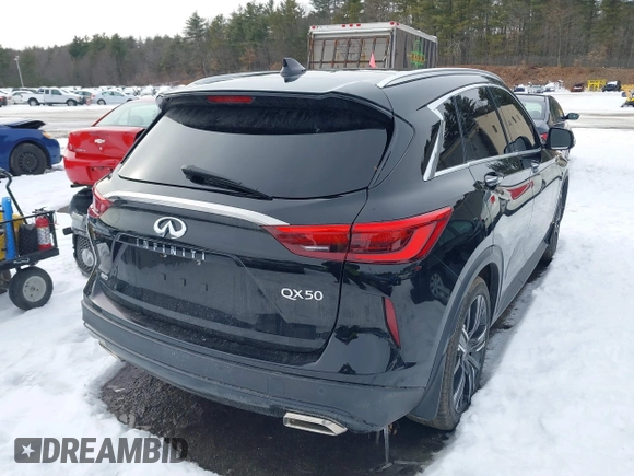 2021 Infiniti QX50 Luxe z VIN 3PCAJ5BB1MF102489, wystawiony jako IAAI lot #41485960 z przebiegiem 47 321 mil mil oraz . Historia ofert i sprzedaży dostępna na DreamBid. Obrazek 4.