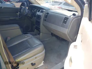 2004 Dodge Durango Limited z VIN 1D4HB58D84F240565, wystawiony jako IAAI lot #42064353 z przebiegiem 193 779 mil mil oraz . Historia ofert i sprzedaży dostępna na DreamBid. Obrazek 5.
