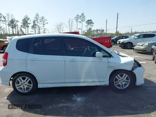 2007 Honda Fit Sport with VIN JHMGD37627S042665, listed as a IAAI auction lot 41734791 with 134,444 mi miles. Bid and sale history available at carsss.com. Image 12.
