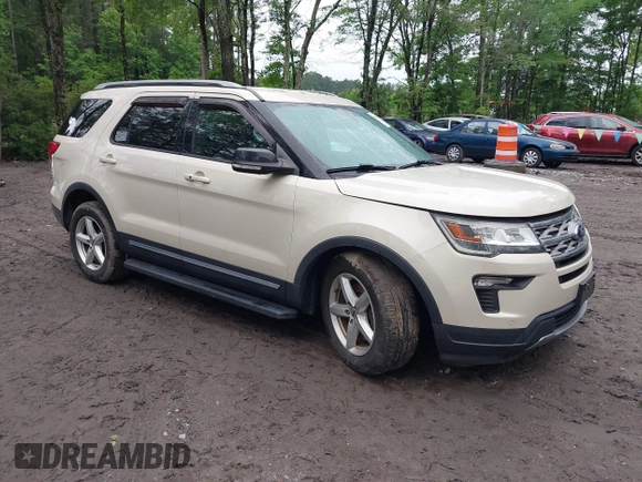 2018 Ford Explorer XLT z VIN 1FM5K7D89JGA02570, wystawiony jako IAAI lot #42262888 z przebiegiem 117 002 mil mil oraz . Historia ofert i sprzedaży dostępna na DreamBid. Obrazek 1.