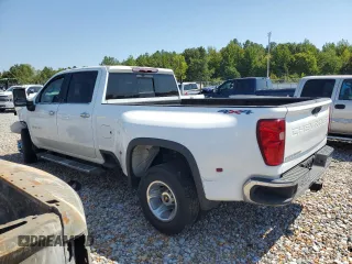 2022 Chevrolet Silverado 3500HD LTZ with VIN 1GC4YUEY2NF251316, listed as a Copart auction lot 68852394 with 26,932 mi miles and Salvage Title. Bid and sale history available at DreamBid. Image 2.