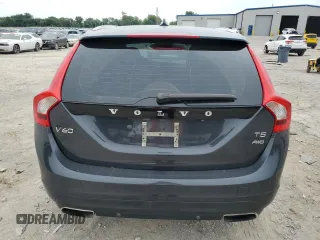 2015 Volvo V60 z VIN YV1612SM3F1227490, wystawiony jako Copart lot #60640875 z przebiegiem 148 683 mil mil oraz Czysty tytuł • Clean title. Historia ofert i sprzedaży dostępna na DreamBid. Obrazek 6.