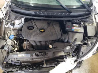 2015 Hyundai Elantra SE z VIN 5NPDH4AE0FH600749, wystawiony jako Copart lot #56636655 z przebiegiem 148 740 mil mil oraz Szkoda całkowita • Salvage title. Historia ofert i sprzedaży dostępna na DreamBid. Obrazek 11.