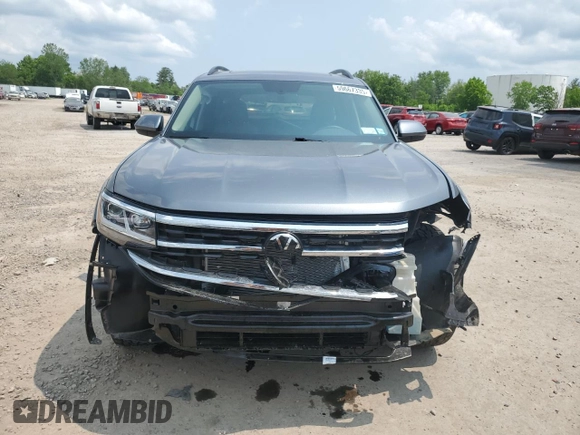 2023 Volkswagen Atlas SE with VIN 1V2KR2CAXPC553339, listed as a Copart auction lot 59667335 with 62,416 mi miles and Salvage title. Bid and sale history available at DreamBid. Image 5.