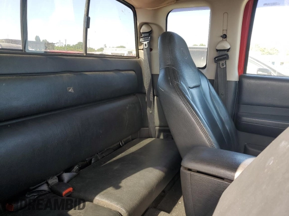 2003 Dodge Dakota with VIN 1D7GG42N43S185341, listed as a Copart auction lot 56236135 with 208,390 mi miles and Clean title. Bid and sale history available at DreamBid. Image 10.