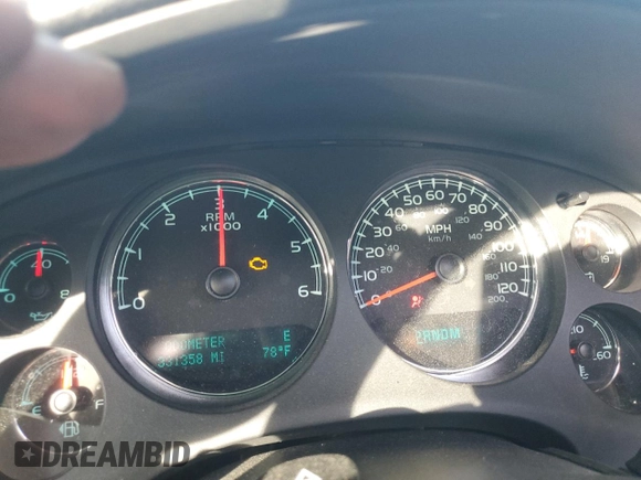 2013 Chevrolet Tahoe LTZ with VIN 1GNSCCE04DR162474, listed as a Copart auction lot 49386335 with 331,358 mi miles and Salvage title. Bid and sale history available at DreamBid. Image 9.