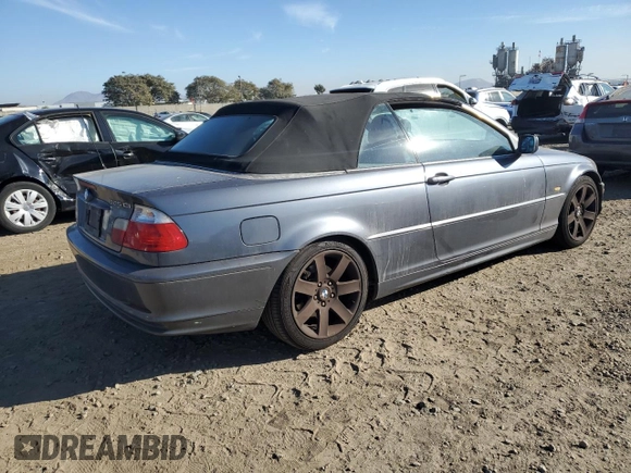 2002 BMW 3 Series 325Ci with VIN WBABS33422PG82327, listed as a Copart auction lot 85927934 with 199,505 mi miles and Clean Title. Bid and sale history available at carsss.com. Image 3.