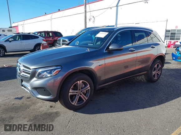 2019 Mercedes-Benz GLC 350e z VIN WDC0G5EB7KF619675, wystawiony jako IAAI lot #41549918 z przebiegiem 51 596 mil mil oraz . Historia ofert i sprzedaży dostępna na DreamBid. Obrazek 19.
