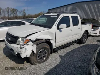 2015 Nissan Frontier SL z VIN 1N6AD0EV5FN700571, wystawiony jako Copart lot #50974615 z przebiegiem 138 930 mil mil oraz Szkoda całkowita • Salvage title. Historia ofert i sprzedaży dostępna na DreamBid. Obrazek 1.