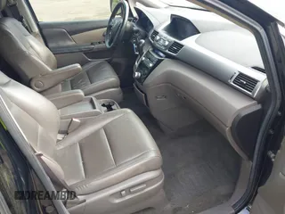 2011 Honda Odyssey EX-L with VIN 5FNRL5H68BB071178, listed as a IAAI auction lot 42286324 with 213,847 mi miles and . Bid and sale history available at DreamBid. Image 5.
