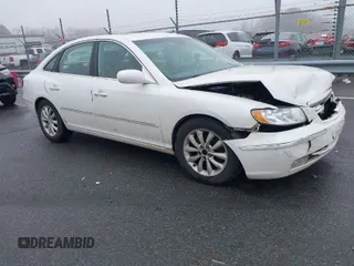 2007 Hyundai Azera SE with VIN KMHFC46F07A214426, listed as a IAAI auction lot 41560851 with 204,273 mi miles. Bid and sale history available at carsss.com. Image 1.
