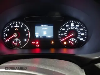 2019 Kia Sorento LX with VIN 5XYPGDA3XKG560440, listed as a IAAI auction lot 41502771 with 114,415 mi miles. Bid and sale history available at carsss.com. Image 7.