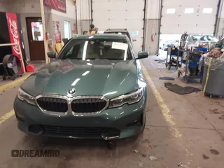 2021 BMW 3 Series 330i xDrive with VIN 3MW5R7J02M8B48226, listed as a IAAI auction lot 41637655 with 33,853 mi miles. Bid and sale history available at carsss.com. Image 12.