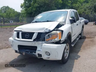 2011 Nissan Titan SL с VIN 1N6AA0EC7BN305065, выставлен на аукционе IAAI как лот 42425645 с пробегом 208 348 миль миль и . История ставок и продаж доступна на DreamBid. Изображение 6.