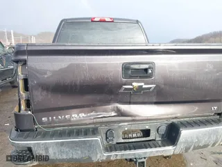 2015 Chevrolet Silverado 1500 LT with VIN 3GCUKRECXFG104194, listed as a IAAI auction lot 41029090 with 149,530 mi miles. Bid and sale history available at carsss.com. Image 18.