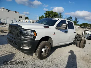 2023 Ram 3500 Tradesman with VIN 3C63RRGL6PG652013, listed as a Copart auction lot 44026575 with 46,943 mi miles and Salvage Title. Bid and sale history available at carsss.com. Image 1.