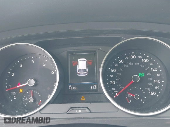 2020 Volkswagen Tiguan S с VIN 3VV1B7AX3LM103449, выставлен на аукционе IAAI как лот 42044171 с пробегом 45 195 миль миль и . История ставок и продаж доступна на DreamBid. Изображение 7.