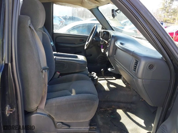 2006 Chevrolet Silverado 1500 Classic Work Truck with VIN 1GCEK14X86Z107363, listed as a IAAI auction lot 41840497 with 256,418 mi miles. Bid and sale history available at carsss.com. Image 5.