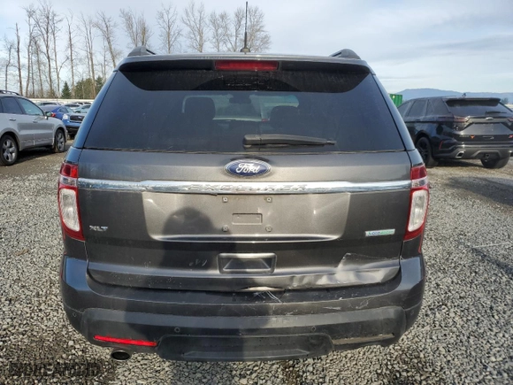 2015 Ford Explorer XLT with VIN 1FM5K7D99FGB27259, listed as a Copart auction lot 83229054 with 140,206 mi miles and Salvage Title. Bid and sale history available at carsss.com. Image 6.