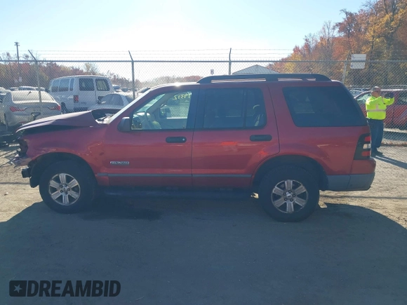 2006 Ford Explorer XLS с VIN 1FMEU72E56UA25727, выставлен на аукционе IAAI как лот 40819312 с пробегом 199 740 миль миль и . История ставок и продаж доступна на DreamBid. Изображение 15.