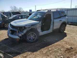 2023 Ford Bronco Sport Badlands z VIN 3FMCR9D93PRE25640, wystawiony jako Copart lot #48311905 z przebiegiem 12 551 mil mil oraz Szkody całkowita. Historia ofert i sprzedaży dostępna na DreamBid. Obrazek 1.