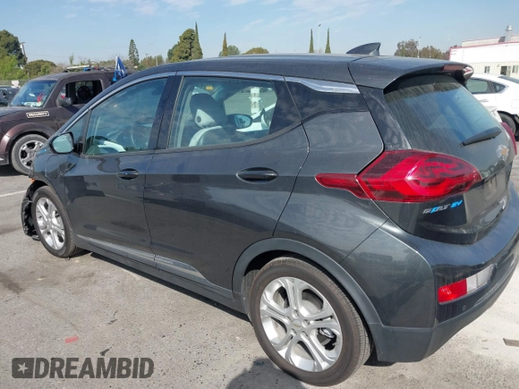 2020 Chevrolet Bolt EV LT z VIN 1G1FY6S0XL4108666, wystawiony jako IAAI lot #41682212 z przebiegiem 34 387 mil mil oraz . Historia ofert i sprzedaży dostępna na DreamBid. Obrazek 14.