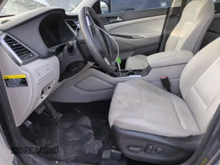 2016 Hyundai Tucson SE z VIN KM8J3CA40GU090117, wystawiony jako Copart lot #58821765 z przebiegiem 126 687 mil mil oraz Czysty tytuł • Clean title. Historia ofert i sprzedaży dostępna na DreamBid. Obrazek 7.