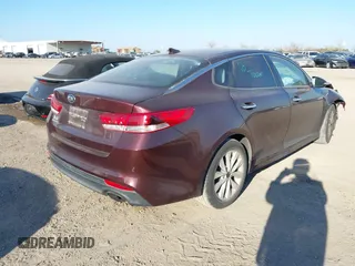 2016 Kia Optima LX z VIN 5XXGT4L36GG001942, wystawiony jako IAAI lot #41236894 z przebiegiem 125 376 mil mil oraz . Historia ofert i sprzedaży dostępna na DreamBid. Obrazek 4.