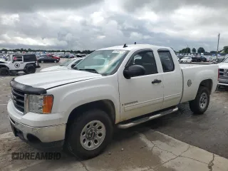 2009 GMC Sierra 1500 Work Truck with VIN 1GTEC19C89Z270716, listed as a Copart auction lot 61192215 with 113,543 mi miles and Salvage title. Bid and sale history available at DreamBid. Image 1.