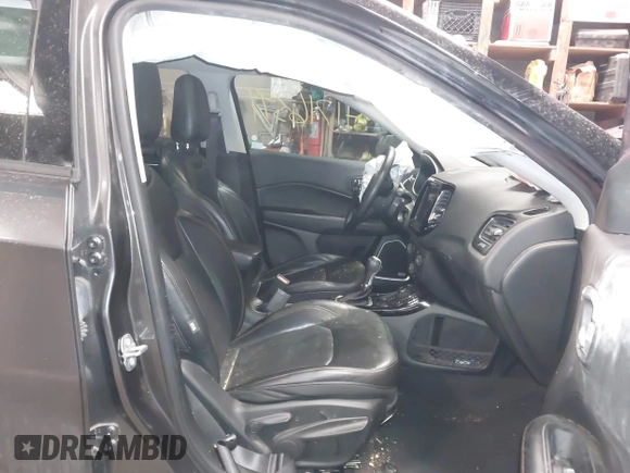 2018 Jeep Compass Limited with VIN 3C4NJDCB9JT245942, listed as a IAAI auction lot 41716399 with 67,587 mi miles. Bid and sale history available at carsss.com. Image 5.