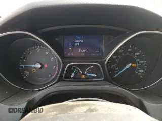 2013 Ford Focus SE with VIN 1FADP3F27DL258565, listed as a Copart auction lot 60662385 with 174,213 mi miles and Salvage title. Bid and sale history available at DreamBid. Image 9.