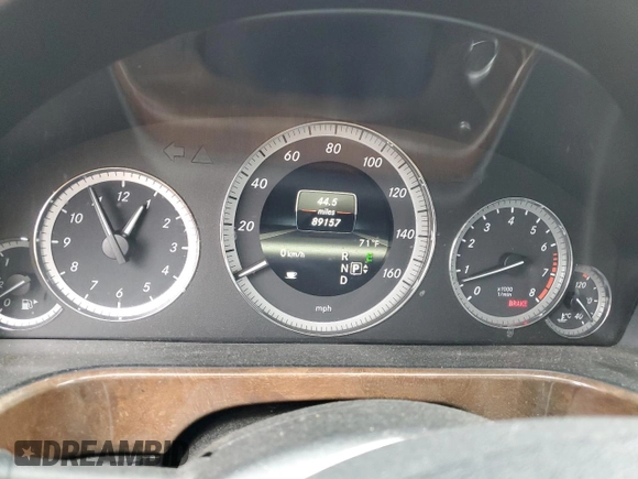 2013 Mercedes-Benz E 350 Luxury with VIN WDDHF5KB0DA691047, listed as a Copart auction lot 76417054 with 89,157 mi miles and Salvage Title. Bid and sale history available at DreamBid. Image 9.