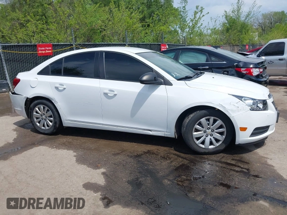 2014 Chevrolet Cruze LS with VIN 1G1PA5SH5E7218650, listed as a IAAI auction lot 42093764 with 189,813 mi miles and . Bid and sale history available at DreamBid. Image 13.