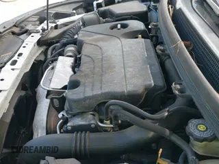 2017 Chevrolet Cruze Premier z VIN 3G1BF6SM8HS588110, wystawiony jako IAAI lot #42567710 z przebiegiem 116 173 mil mil oraz . Historia ofert i sprzedaży dostępna na DreamBid. Obrazek 20.