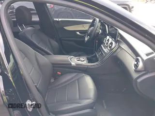 2020 Mercedes-Benz C 300 z VIN W1KWF8DB5LR592259, wystawiony jako IAAI lot #42320848 z przebiegiem 63 795 mil mil oraz . Historia ofert i sprzedaży dostępna na DreamBid. Obrazek 5.