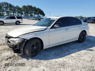 2013 BMW 3 Series 335i xDrive z VIN WBA3B9C58DF585039, wystawiony jako Copart lot #58005625 z przebiegiem 144 192 mil mil oraz Czysty tytuł • Clean title. Historia ofert i sprzedaży dostępna na DreamBid. Obrazek 1.