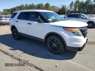2013 Ford Police Interceptor Utility z VIN 1FM5K8AR0DGC20811, wystawiony jako Copart lot #52397805 z przebiegiem 174 376 mil mil oraz Nie do naprawy • Non repairable. Historia ofert i sprzedaży dostępna na DreamBid. Obrazek 4.