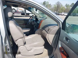 2004 Toyota Sienna XLE with VIN 5TDZA22CX4S078893, listed as a IAAI auction lot 42006717 with 213,235 mi miles and . Bid and sale history available at DreamBid. Image 5.