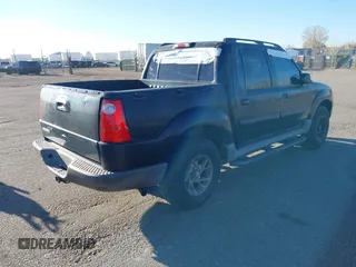 2001 Ford Explorer Sport Trac z VIN 1FMZU67E11UA21624, wystawiony jako IAAI lot #41877740 z przebiegiem 325 436 mil mil oraz . Historia ofert i sprzedaży dostępna na DreamBid. Obrazek 4.
