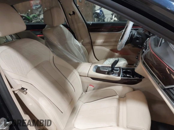 2017 BMW 7 Series ALPINA B7 xDrive with VIN WBA7F2C51HG422682, listed as a IAAI auction lot 42341486 with 117,722 mi miles and . Bid and sale history available at DreamBid. Image 8.